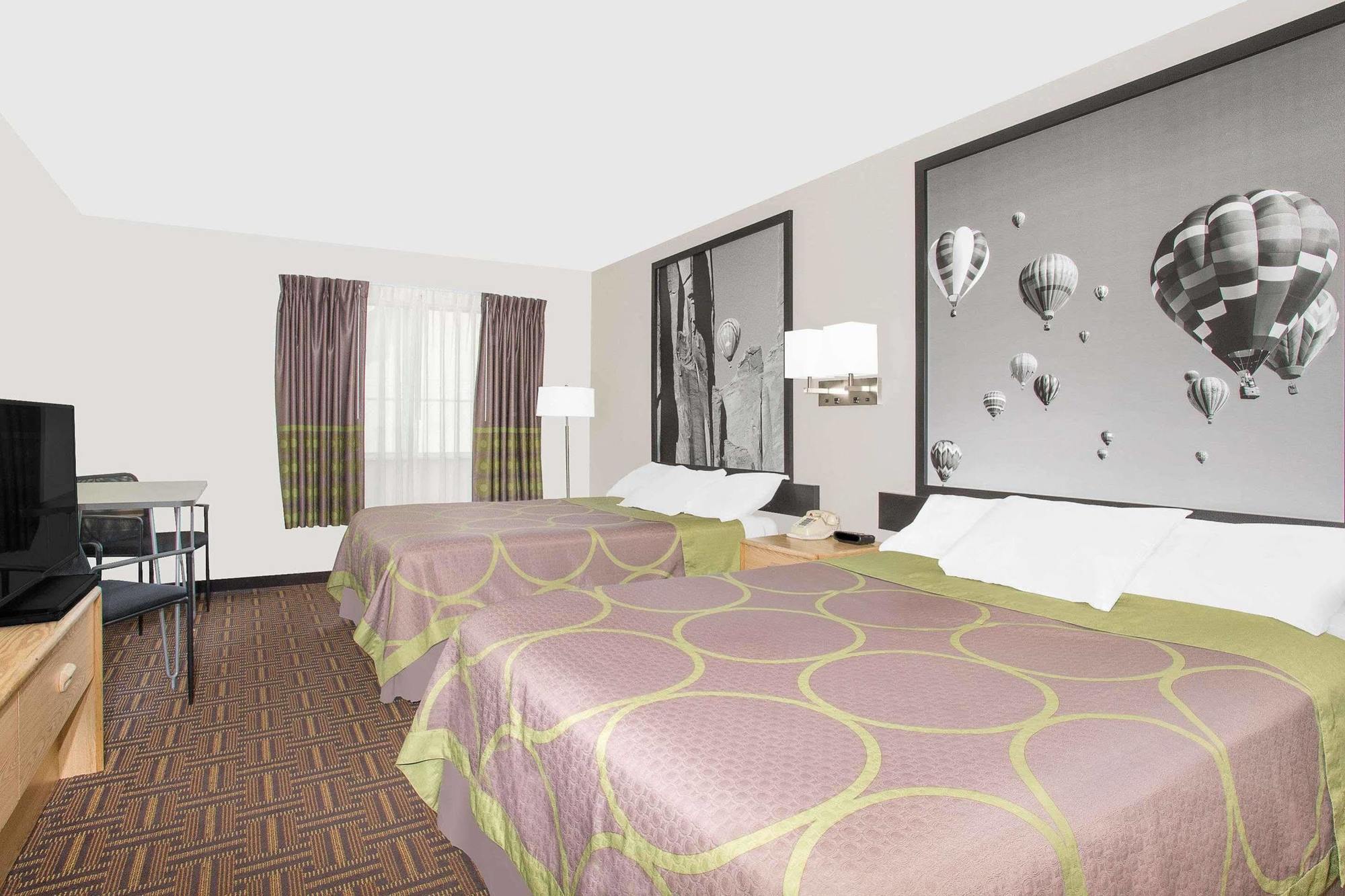 Super 8 By Wyndham Bloomfield Hotell Eksteriør bilde